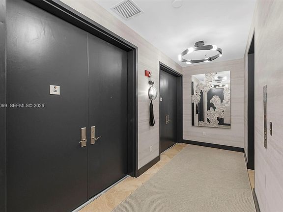 3rd image of 100 S Pointe Dr APT 510