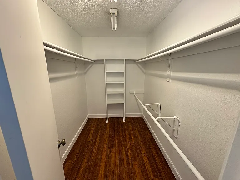 781 Pierre Ln — Photo 10