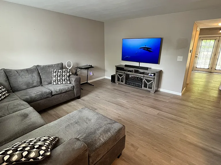 5021 Saint Patrick Cir — Photo 8