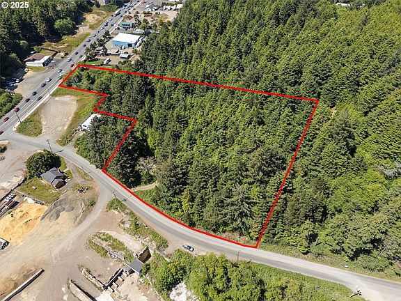 2nd image of 2240 SE Highway 101