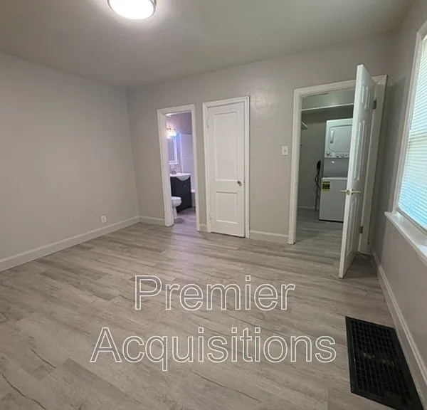 478 Dulaney Ave — Photo 5