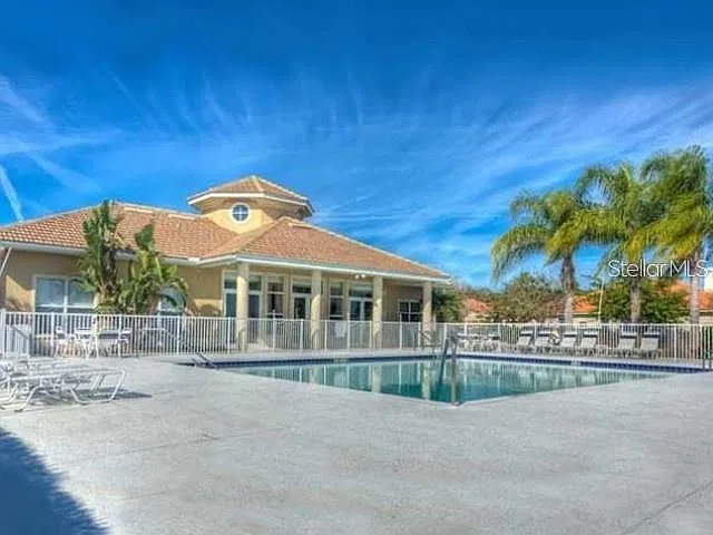 2 bed, 2.0 bath, 1740 sqft, $2,500 — Photo 3