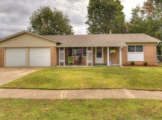 1139 N Gum Ave, Broken Arrow, OK 74012