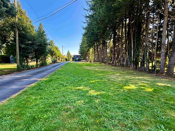 5th image of 8586 Shook Rd