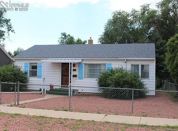 3rd image of 931 E Las Animas St