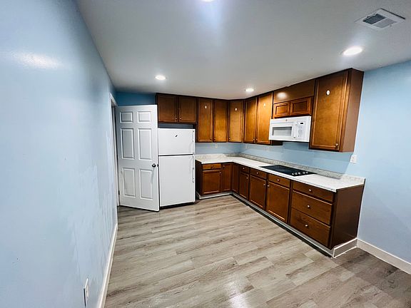 5th image of 24169 Statesboro Pl APT Basement
