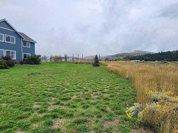 2nd image of 951 Summit View Way