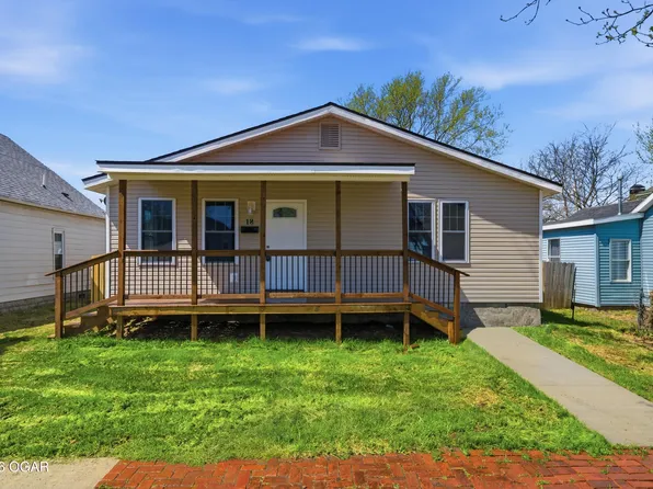 18 S Ball St, Webb City, MO 64870