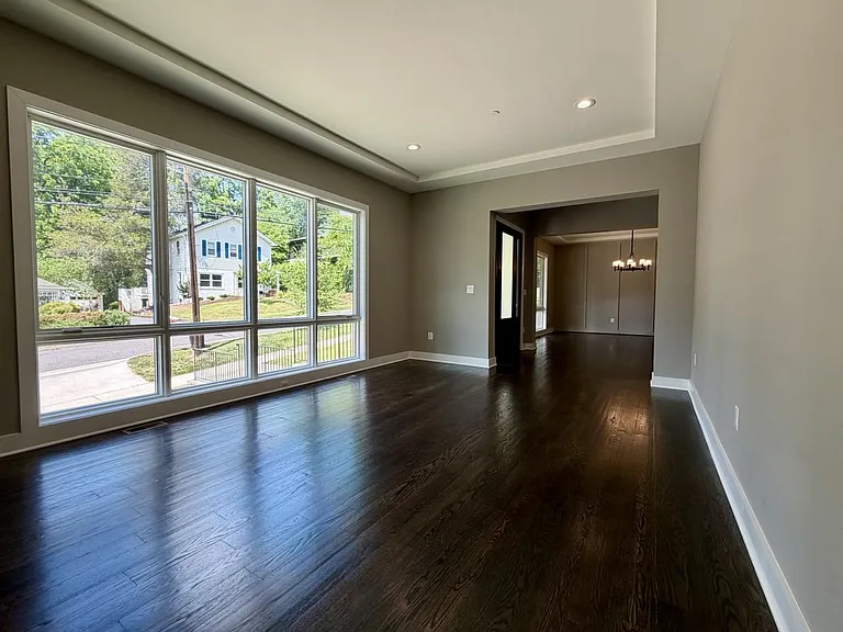 5514 McKinley St — Photo 11