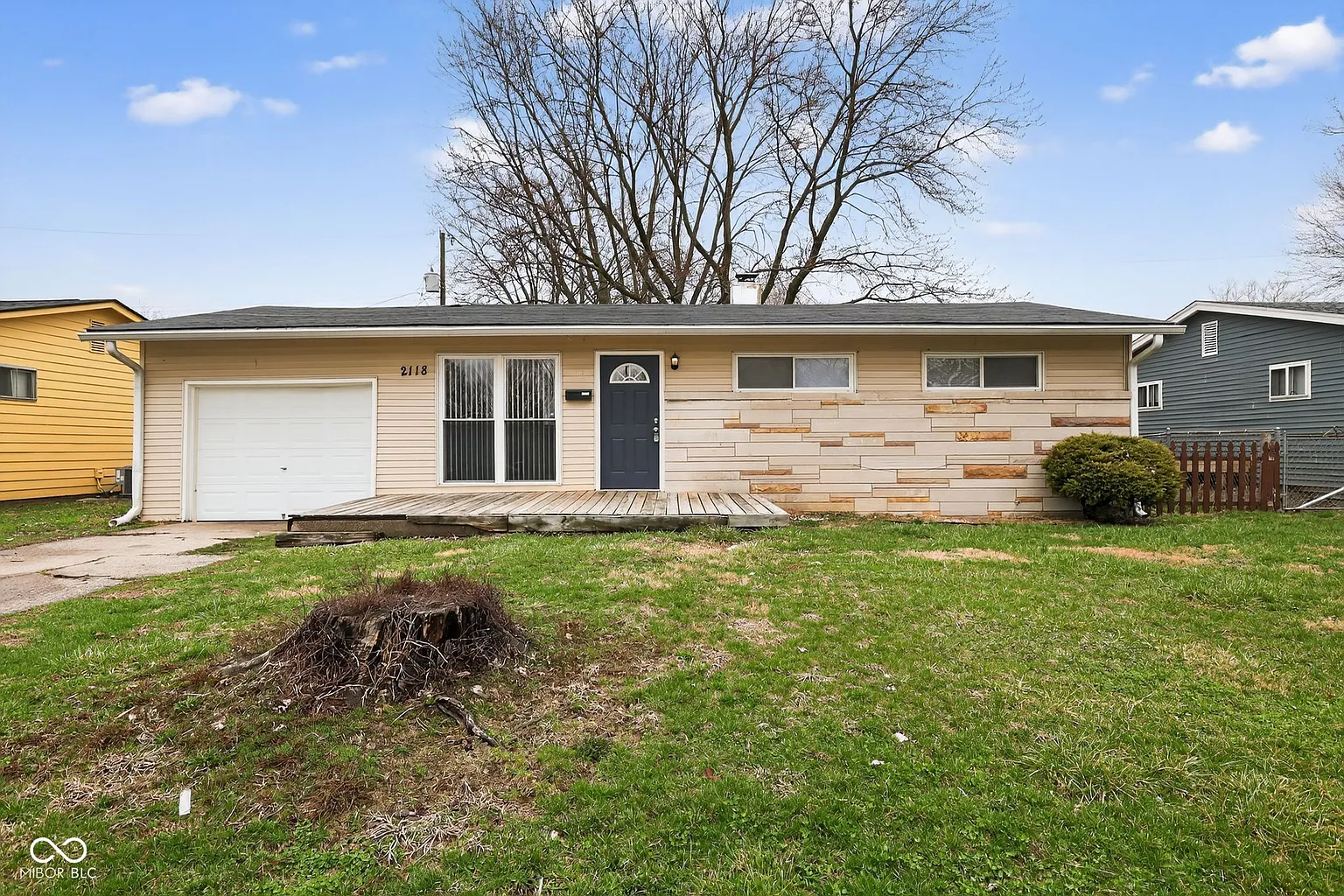 2118 Newcomer Ln photo 1