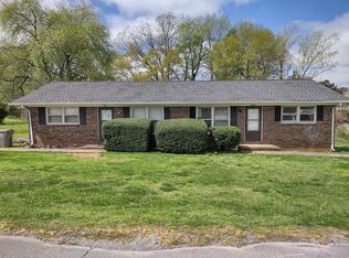102A Clark St, Estill Springs, TN 37330