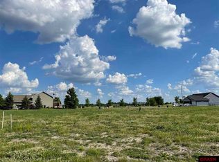 2255 Fairbanks Dr, North Mankato, MN 56003