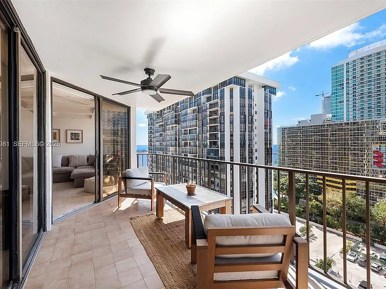 1915 Brickell Ave #C1612 — Photo 32