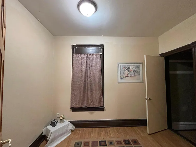 932 Galtier St — Photo 48