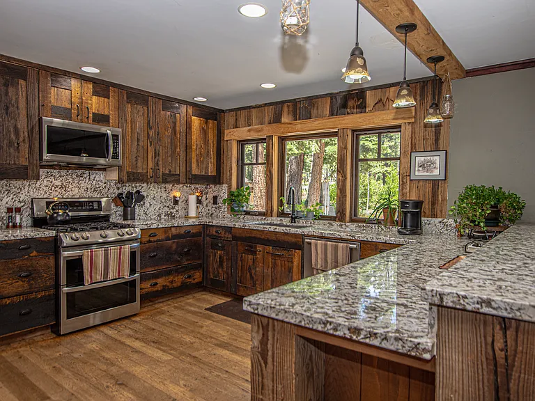 3035 Cedarwood Dr — Photo 9