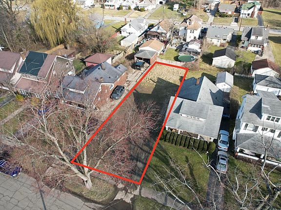 3rd image of 342 E Lucius Ave