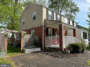 5927 Monticello Rd, Alexandria, VA 22303