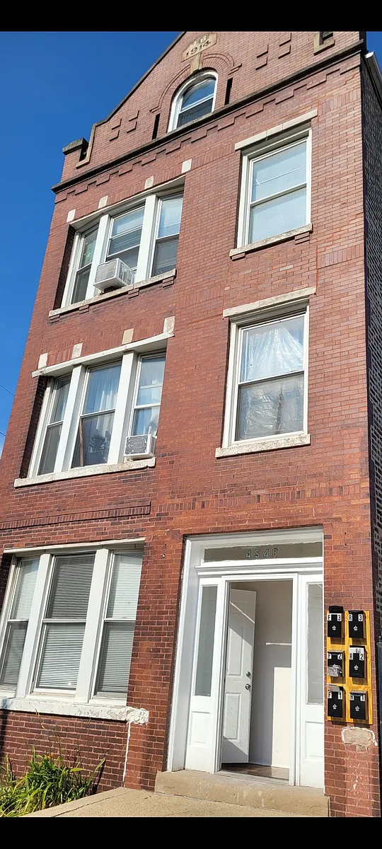 Building Photo - 4441 S Wood St #1