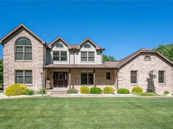 1135 Laurelview Dr, Latrobe, PA 15650