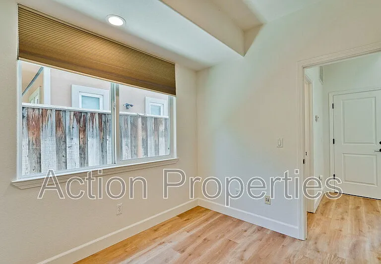 116 College Ave — Photo 11