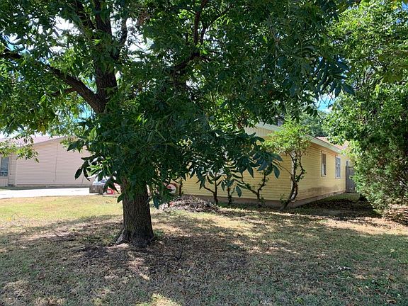 2nd image of 2617 S 40th St