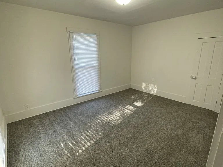 325 Haller St — Photo 5