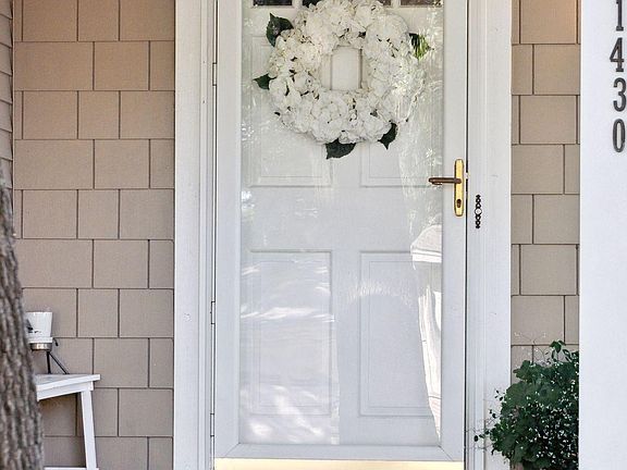 4th image of 1430 Kerry Cir NE