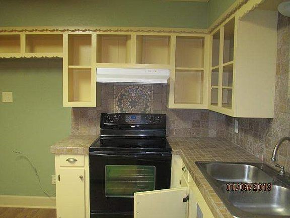 3rd image of 1841 Fm 3288 E