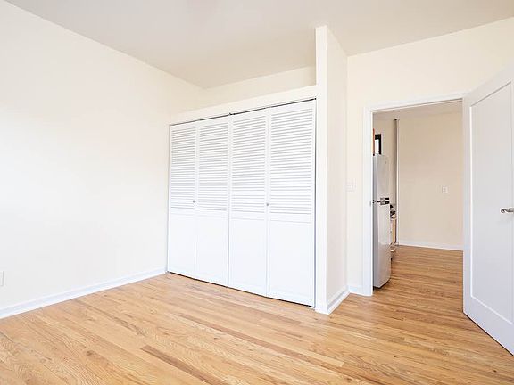 4th image of 260 6th Ave APT 15