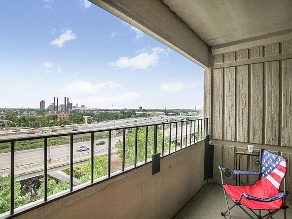 3rd image of 1920 S 1st St APT 609