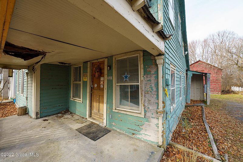 4th image of 2681 New Scotland Road