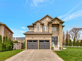 349 Valridge Dr, Hamilton, ON L9G 0B1