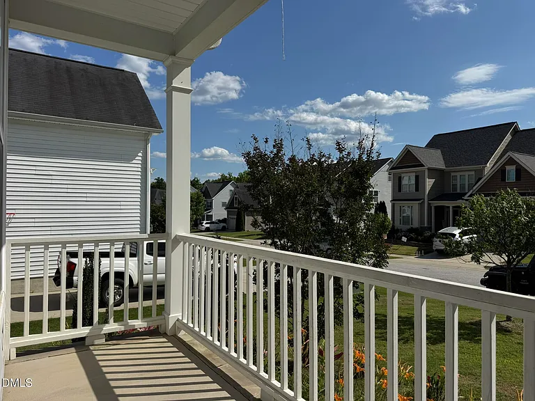 528 Walker Ranch Dr — Photo 3