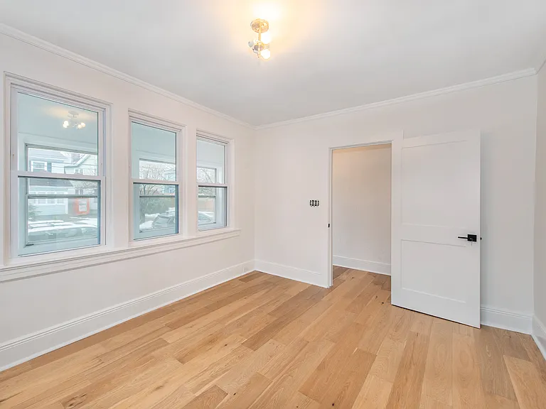12 Linden Ave #1 — Photo 10