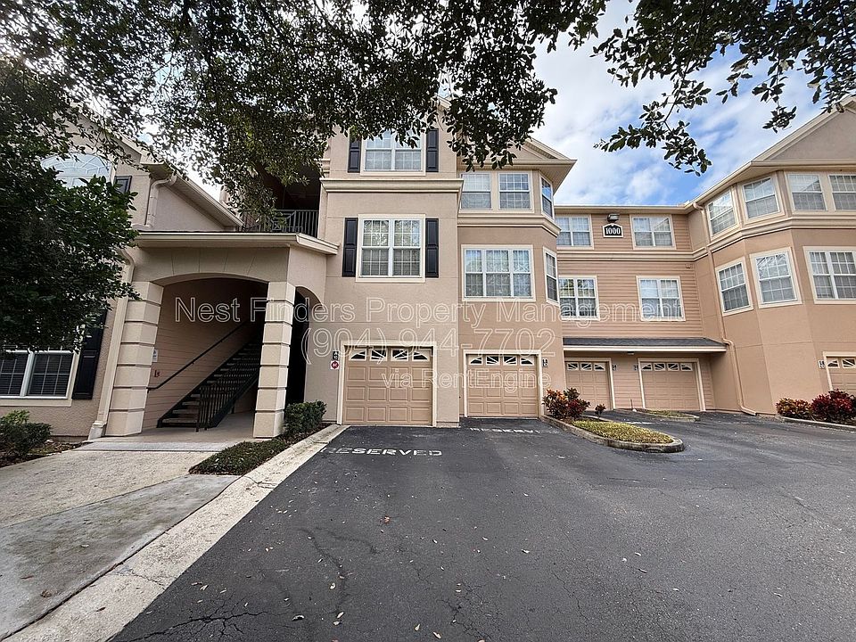 1st image of 13810 Sutton Park Dr N APT 1018