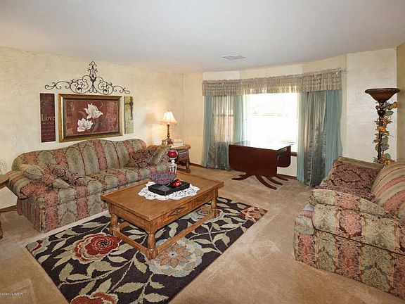 4th image of 4024 Oakhurst Dr