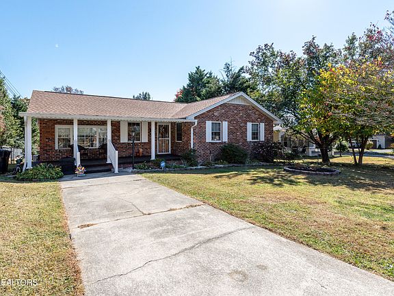 2nd image of 3304 Gillenwater Dr