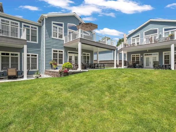 179 E Broadway St #B8, Arnolds Park, IA 51331