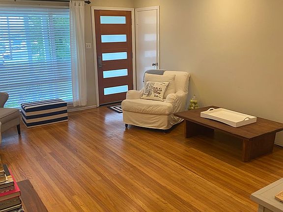 2nd image of 337 Southcliff Ave