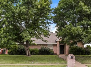 1357 Meadow Creek Dr, Lancaster, TX 75146