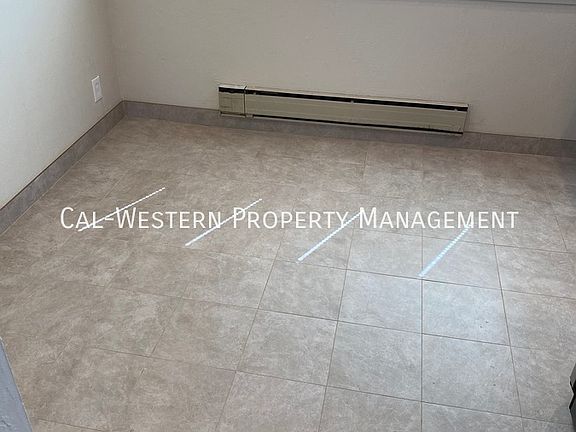 3rd image of 141 Warren Dr APT 3