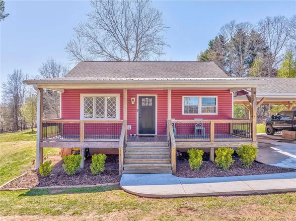 2988 Lothridge Rd, Cleveland, GA 30528
