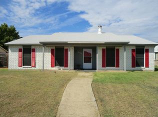2022 Stockton Trl, Grand Prairie, TX 75052
