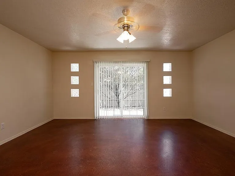 ZIA Townhomes — Photo 10