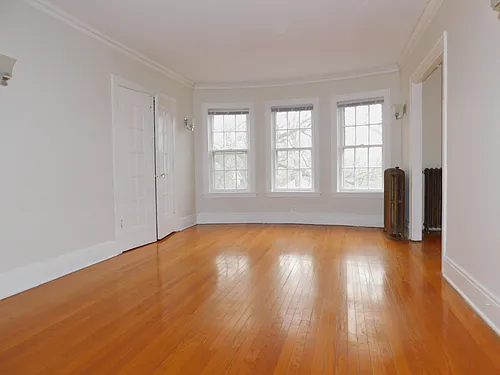 429 Linden Ave #J2 Photo 1 429 Linden Ave #J2 Photo 1