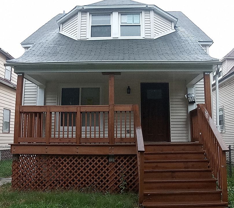 1st image of 404 S 10th Ave