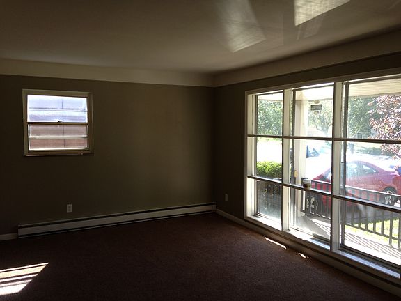 5th image of 25220 Chippendale St