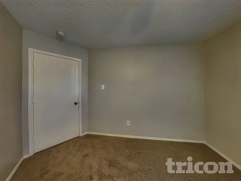 2520 Ensenada Ln — Photo 12