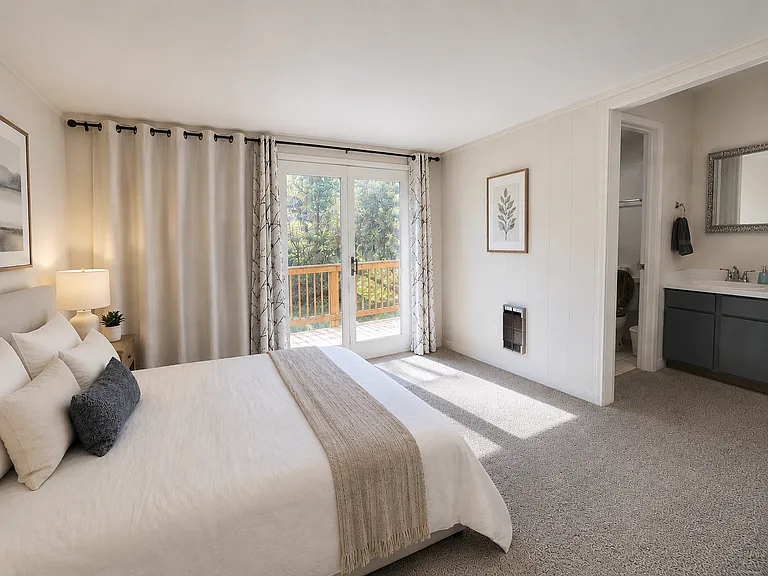 First floor bedroom with ensuite bathroom