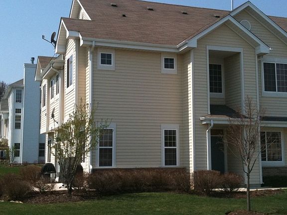 3rd image of 485 Blue Springs Dr #485